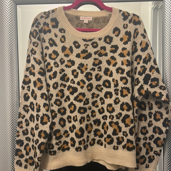 Knox Rose Tops - XL Leopard Knox Rose Top NWOT
